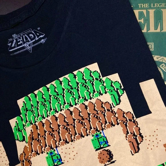 ❣️$7 Deal❣️Legend of Zelda Graphic Tee 🎮 - Picture 3 of 7